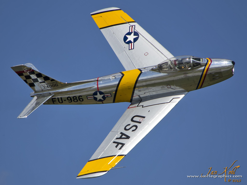 2013-09-22 7957
Classic shot of an F-86F doing a flyby at Winston Salem Airshow
