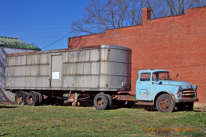 old truck annada mo dec18 2004
