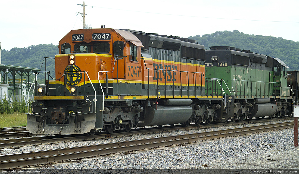 BNSF SD40-2 at Clarksville
Switching Holcim cement north of Clarksville
