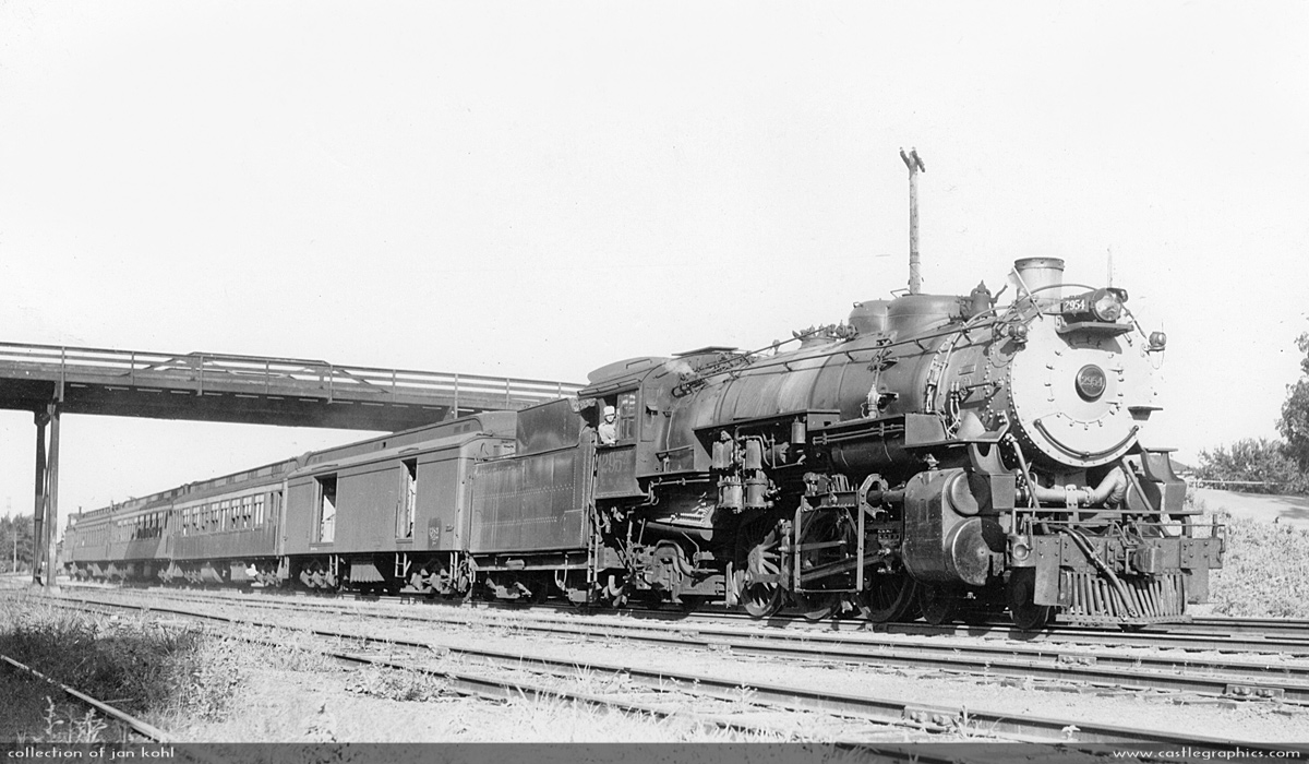 cbq 2954 2-8-2 train22 mccook ne 1933-34

