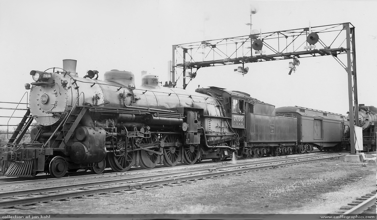 cbq 7016 4-8-2 aurora il 1939-06
