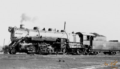 cbq_6107_2-10-2_centralia_IL_jul1938.jpg