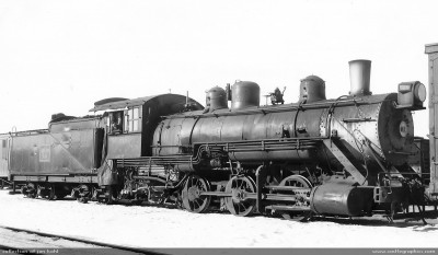 cbq_569_0-6-0_eola_il_1952-01.jpg